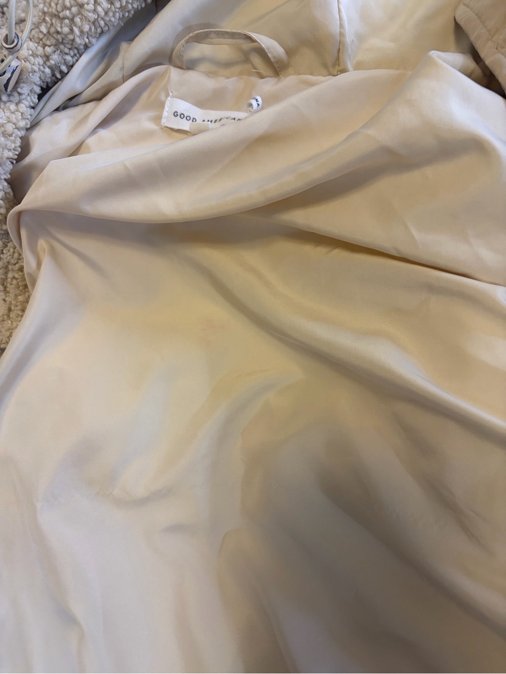 Good American  Cream Sherpa Puffer Jacket with Hood in size 2 - Picture 11 of 13